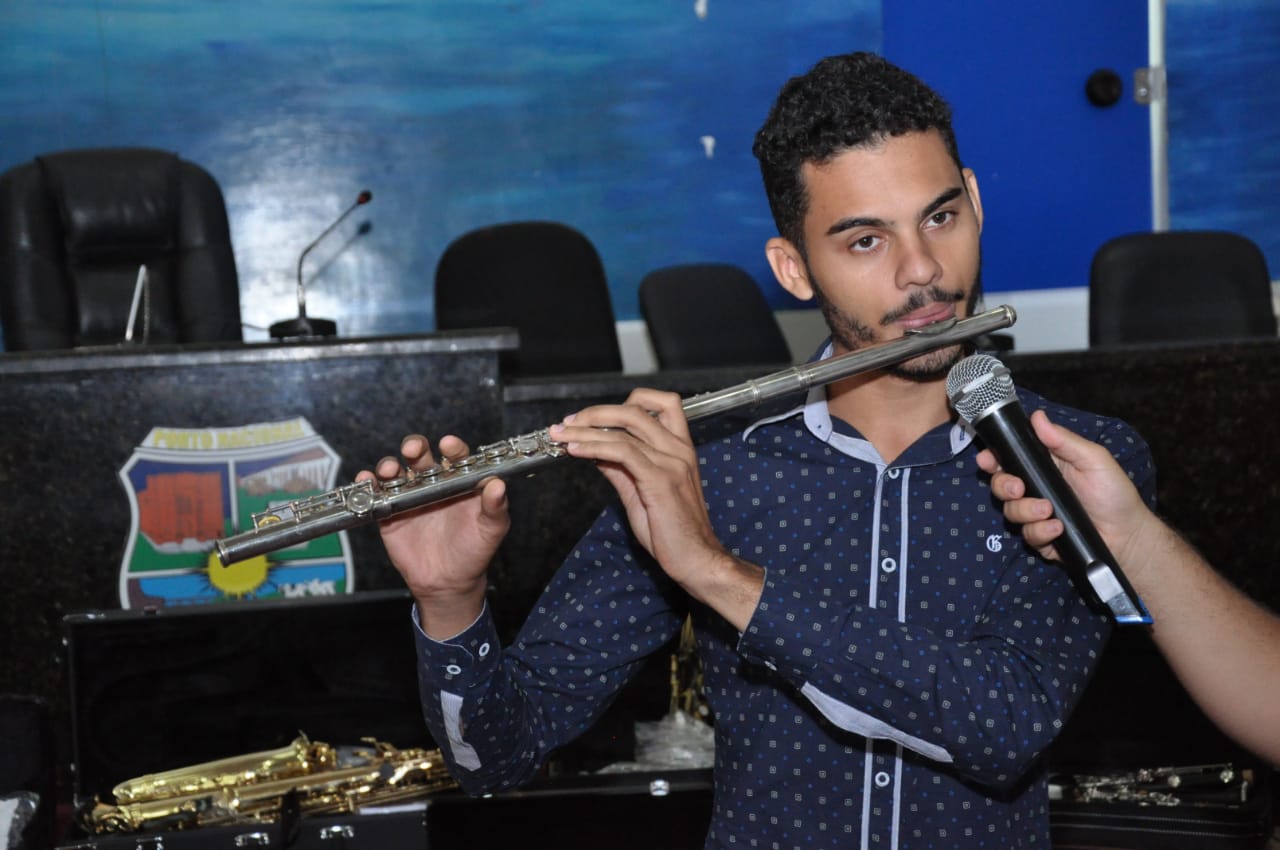 Prefeitura de Porto Nacional entrega instrumentos musicais para Banda Sinfônica 4
