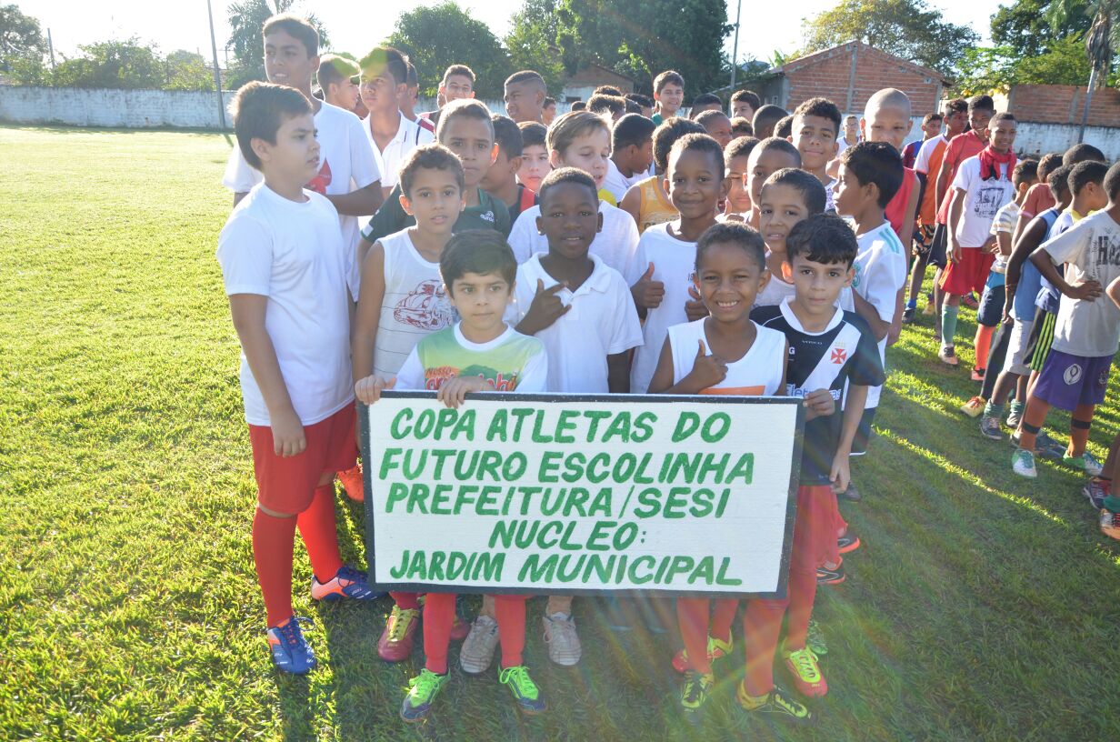 Prefeitura de Porto Nacional realiza torneio de futebol com mais de 200 crianças em parceria com o Sesi 4